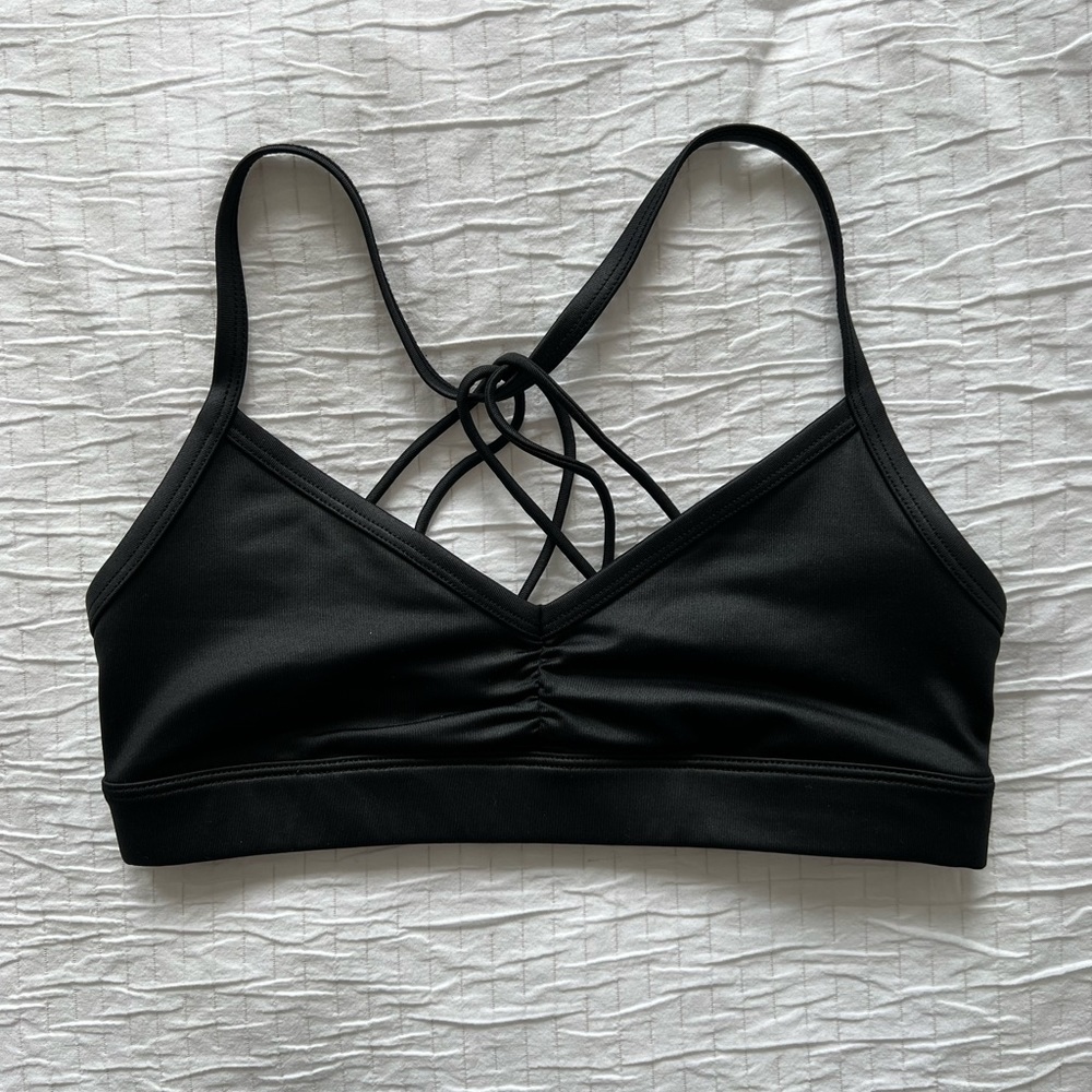 Alo yoga sports bra